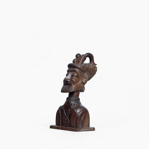 WOODEN BUST OF A KING