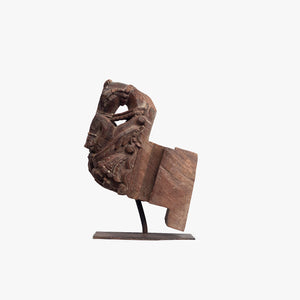WOODEN BRACKET WITH HORSE