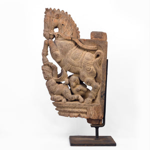 WOOD CARVING OF HORSE